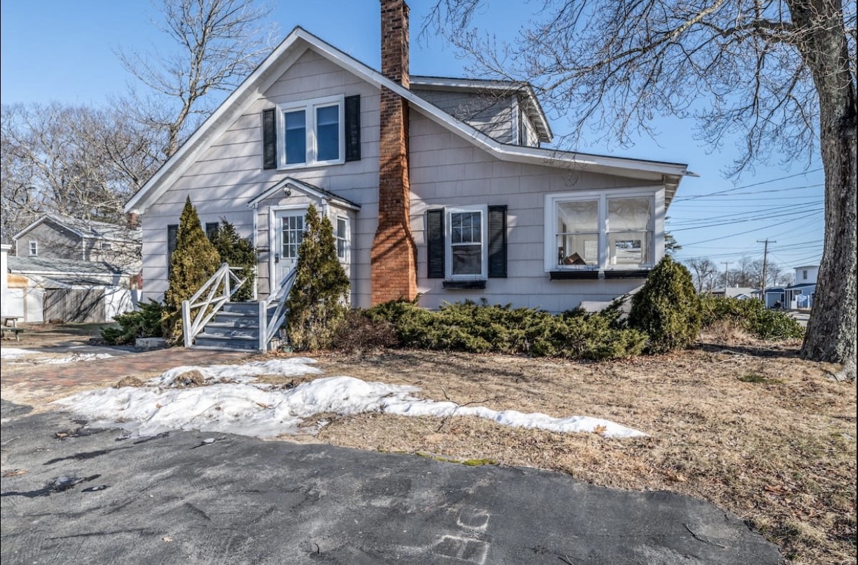 94 Saco Avenue - 1
